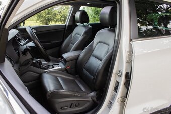 Hyundai Tucson 2.0 CRDi HP Premium 4x4 A/T - 9