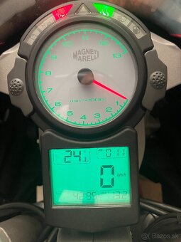 Ducati 999 - 9