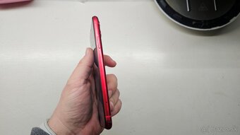 Apple iPhone 11 RED product 64GB - 9