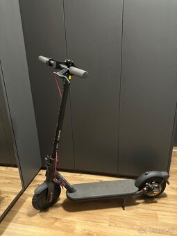 Xiaomi elektrická kolobežka 4 - záruka 04/2026 - 9