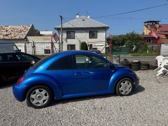 Volkswagen New Beetle 2.0 - 9