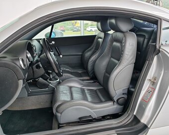 AUDI TT Coupe 1.8i 180koní Benzín + LPG - 9