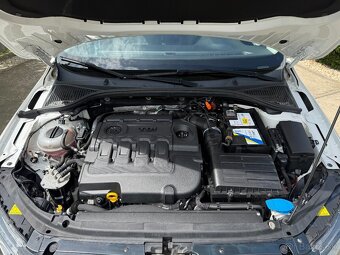 Škoda Octavia Combi 2.0 TDI Ambition - 9