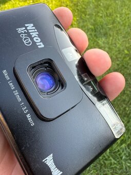 Nikon AF600 - 9