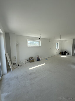 Prenájom - novostavba RD s 2 bytovými jednotkami, 102m2 úžit - 9
