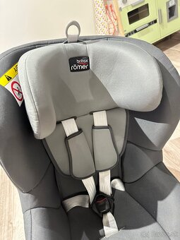 Autosedačka Britax Romer - 9