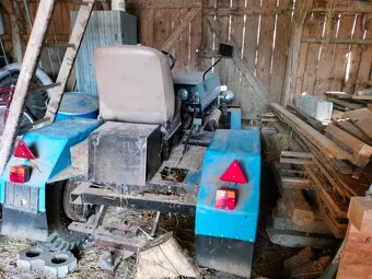 Traktor na predaj - 9