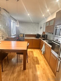 3 - izbový komplet zariadený byt s garážovým státim - 9