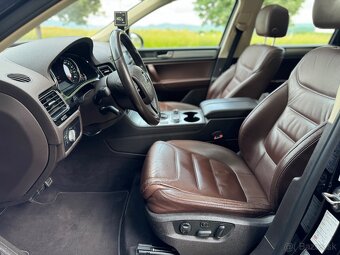 V8 4.2 TDI TOUAREG - 9