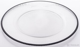 Sklenené klubové taniere – rôzne veľkosti a vzory - 9