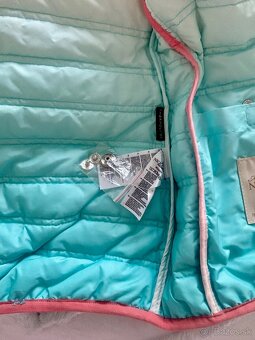 Nádherná tenká ale teplá bunda zn. Nickeldon., veľ. S - 9