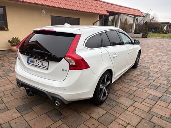 Vovlo V60 R design D4 - 9