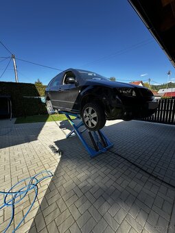 Zdvihak na auto - 9