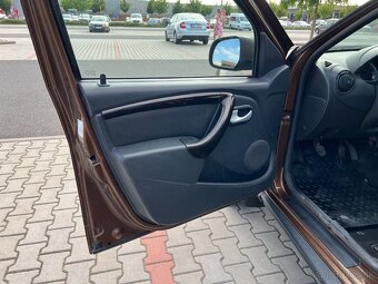 Dacia Duster 1.6 16V 4x4 koup. ČR TZ 6 rychlostí - 9