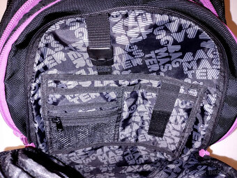 Pekný školský batoh + vrecúška - 9