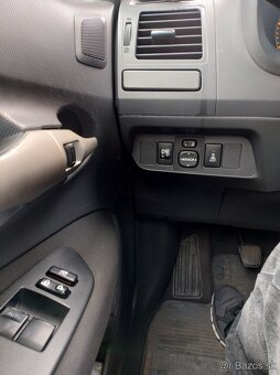 Toyota Auris 1.4D - 9