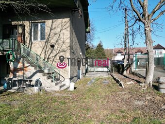 PREDAJ: 5 izbový rodinný s rovinatým pozemkom vhodný na deve - 9