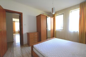Apartmán 3+kk s verandou a výhledem na bazén sv.Vlas BG - 9