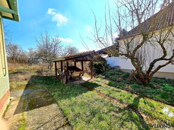 NA PREDAJ šikovný 2 izbový dom Veselé pri Piešťanoch - 9