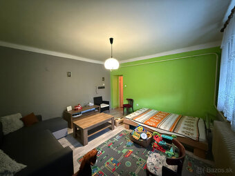 Na predaj priestranný Rodinný dom v Tešedíkove - 9