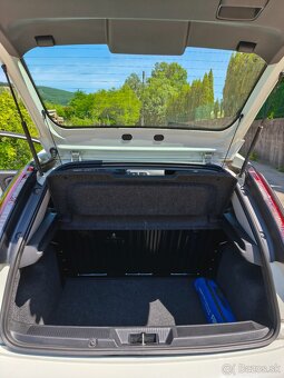 Fiat Punto 1.2 Benzín ,2012, len 129 000km, Rezervované - 9
