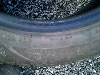 4 ks zimných pneu 225/45R17 - 9