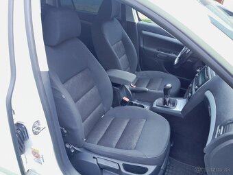 Predam Škoda Octavia combi 2,0 TDI. - 9