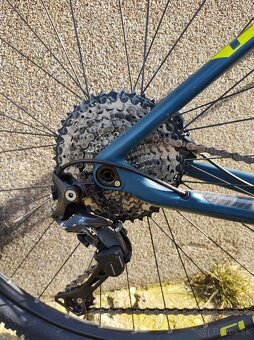 Cube reaction C:62 blue - 9