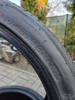 Letné pneu 255/35r18 - 9