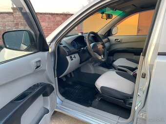 Mitsubishi L200 2,5 DI-D 4WD - 9