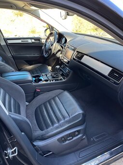 Volkswagen Touareg 4 motion 3.0 TDi - 9