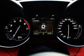 Alfa Romeo Giulia 2.0 Turbo 280 Veloce AT AWD, DPH, 62.000km - 9