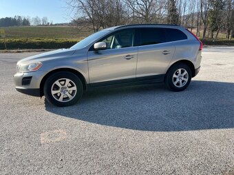 Volvo XC60 2.4D AWD - 9