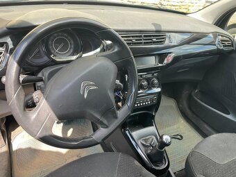 Citroen C3 1.2i 60kw, r.2013, klima, 1. majitelka - 9