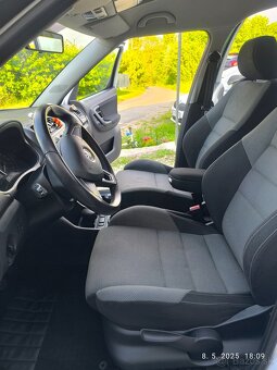 Predám Škoda Roomster 1.2 TSI manual - 9