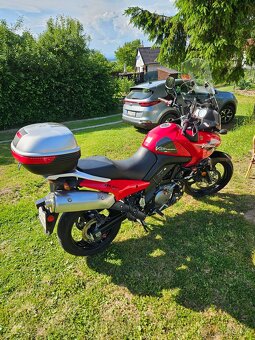 Suzuki V Strom 650 - 9