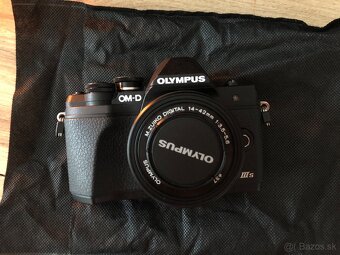 Olympus om-d E M10 mark III s - 9