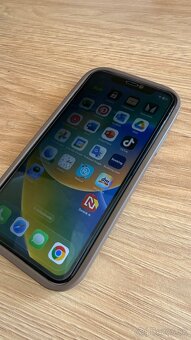 Apple iphone 11 - 9