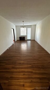 Predám 3 izbový byt v Leviciach s balkónom - 9