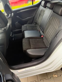 Skoda Superb 2/2023, 2,0tdi Style, zaruka 2/2028 - 9