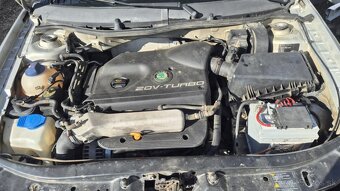 ŠKODA OCTAVIA 1,8iT 110kw kód motora: AUM - 9