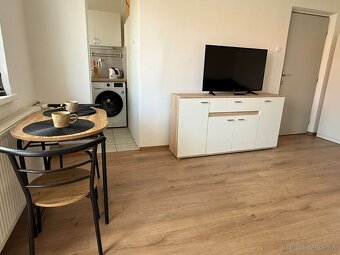 1-izb. byt s balkónom blízko centra - Martin -Sklabinská ul. - 9