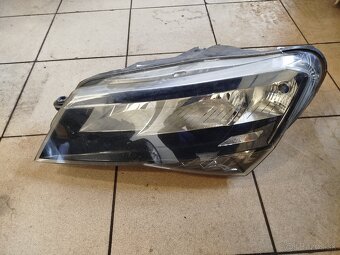 Rozpredám Superb 3 dvere (pravá strana) - 9