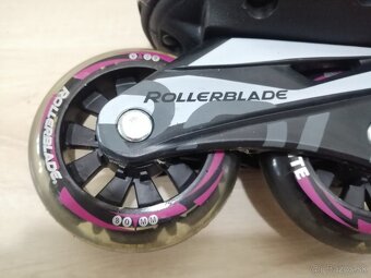 ROLLERBRADE 39 - 9