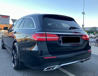 Mercedes-Benz E 220d AMG line 9G - 9