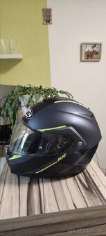 Prilba na motorku preklapacia s clonou S - 9