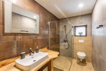 Investičný apartmánový dom v obci Bystrá s vlastným wellness - 9