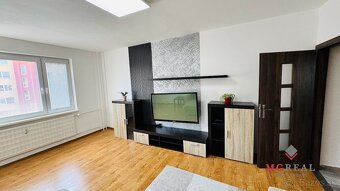 Na predaj priestranný 3-izbový byt s loggiou 77 m2 – Partizá - 9