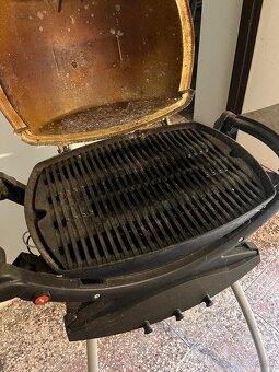 Plynový gril Weber s veľkou plynovou fľašou - 9