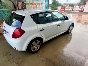 KIA Ceed 2009 1.4 77Kw - 9